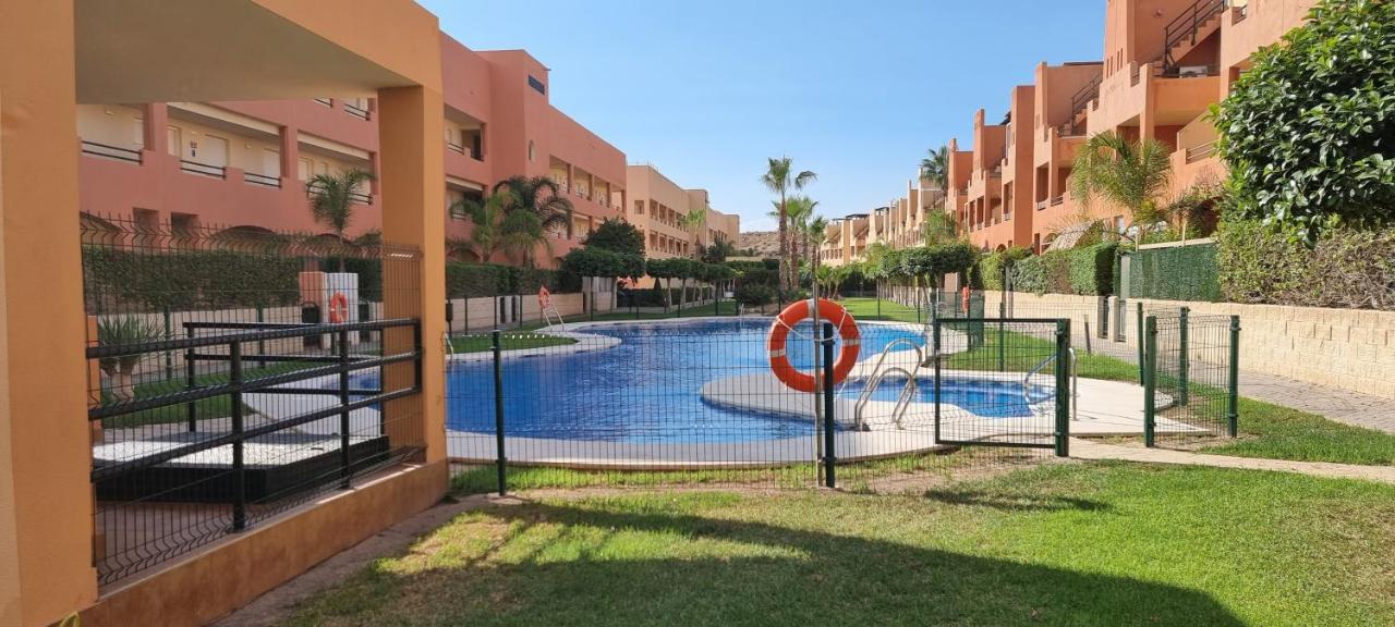 Paraiso de Vera Playa: Beachfront Apartment with Pool Views Exterior photo